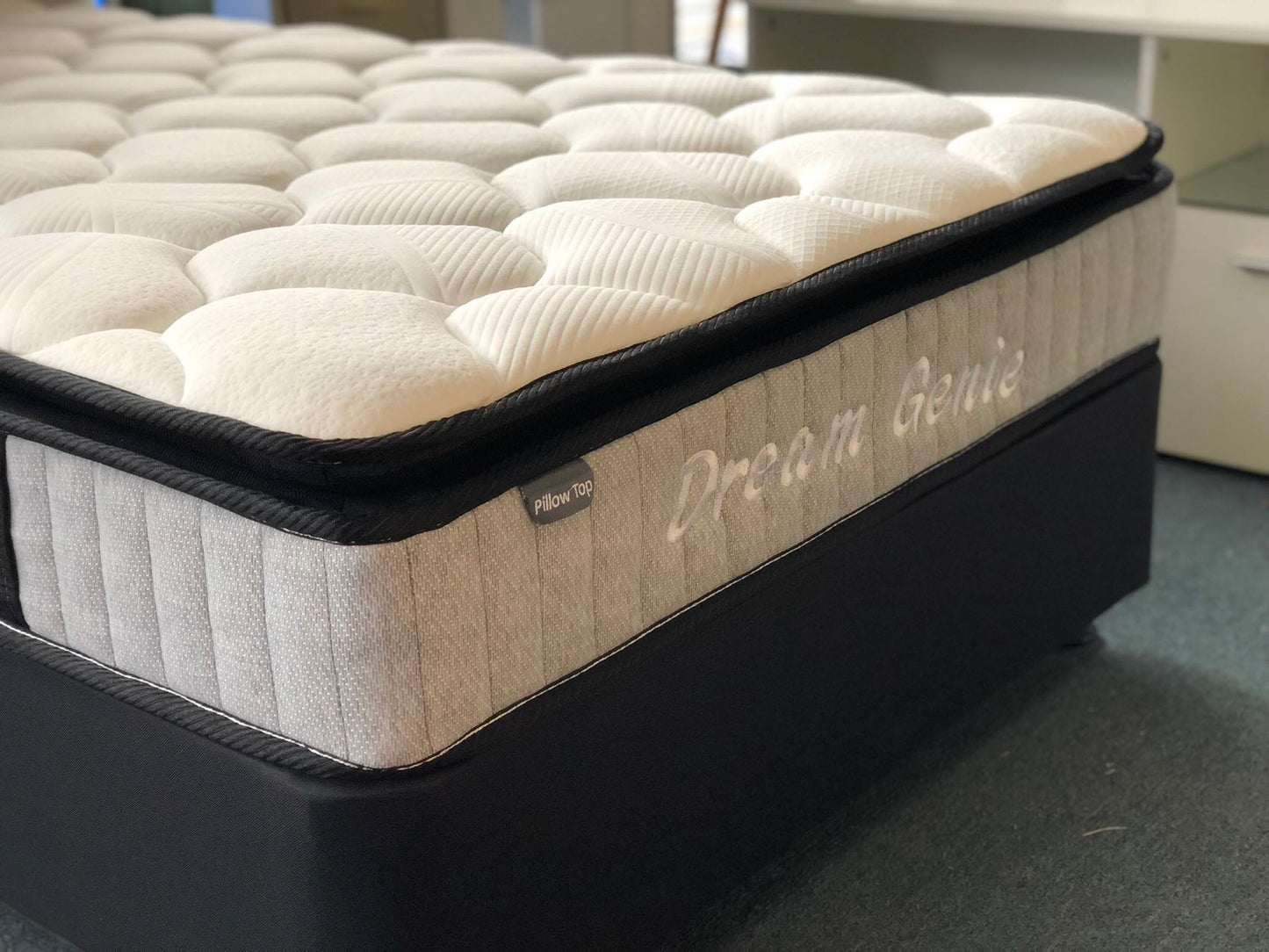 Chicago Bed With Pocket Pillow Top Mattress