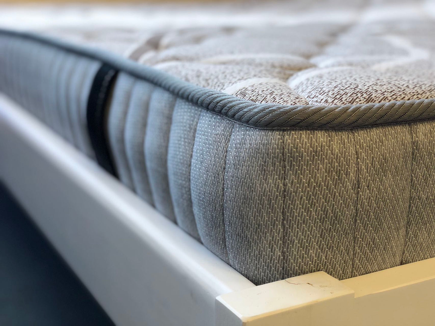 Queen Base With Econ Pocket Spring Mattress
