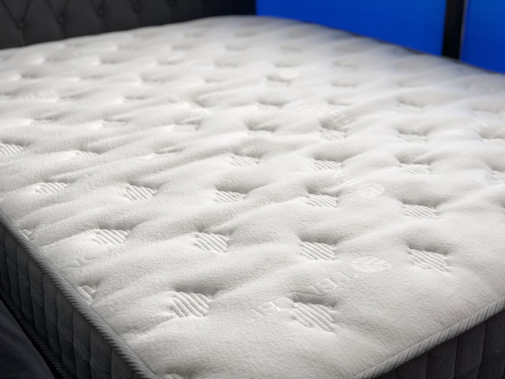 Double Latex Pocket Spring Mattress