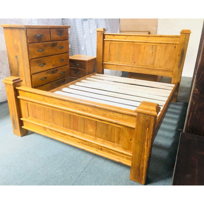 Jamaica Queen Bedframe in Solid Pinewood