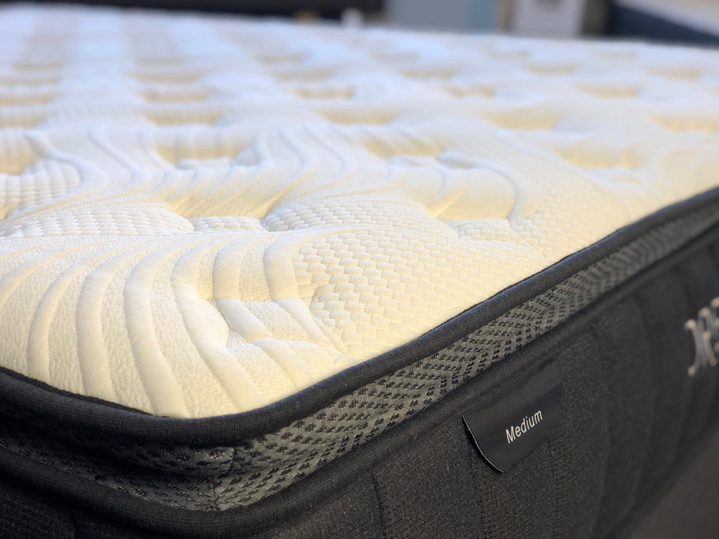 Super King Split Base With Dream Genie Medium Mattress (Auckland Central Free Delivery)